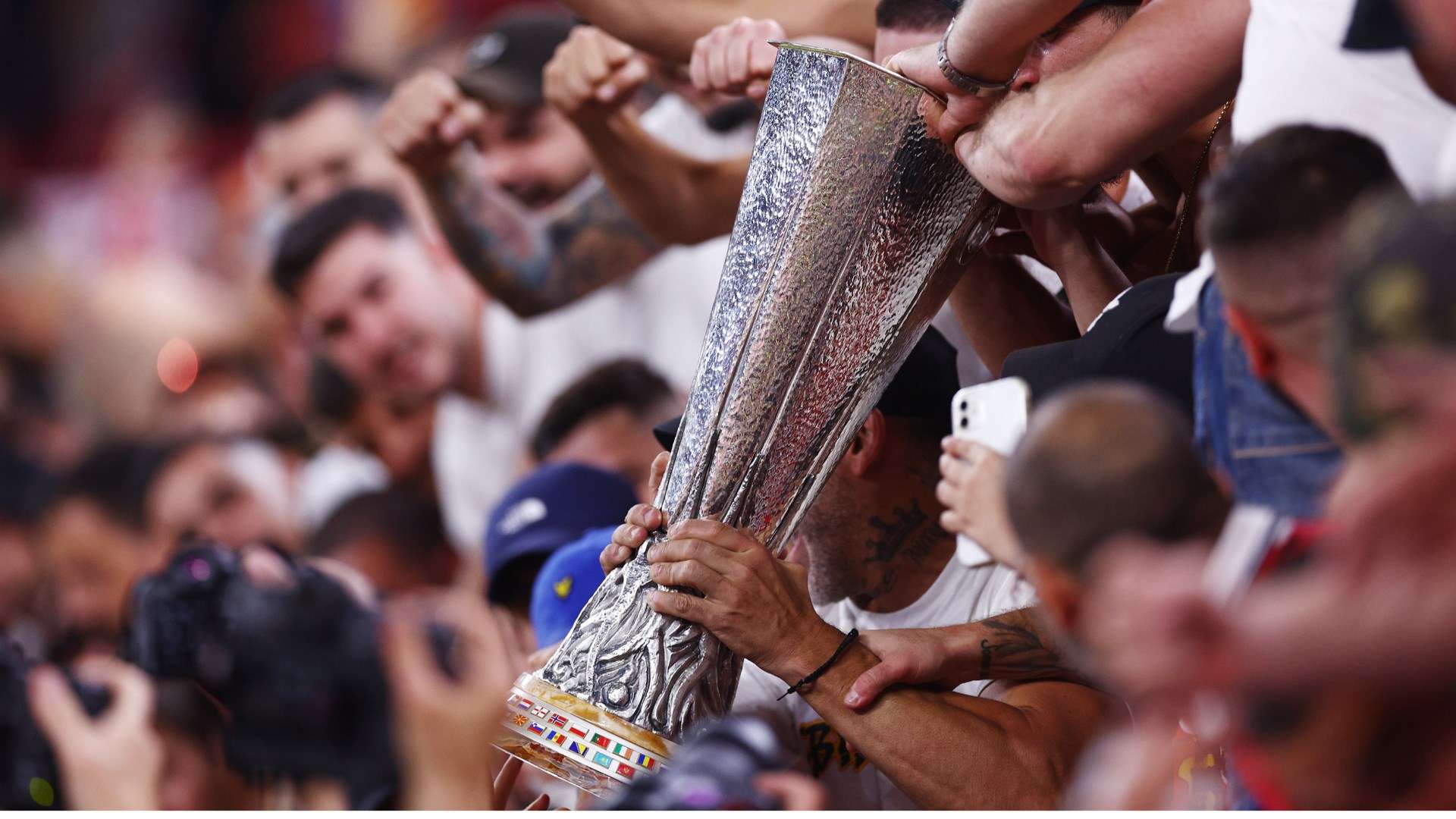 的支持和呐 的支持和呐