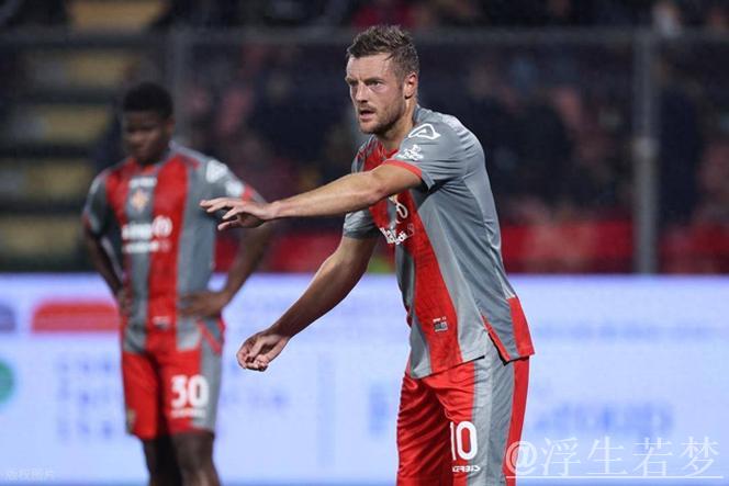 38岁征服意甲，英超传奇射手还是专打精锐！